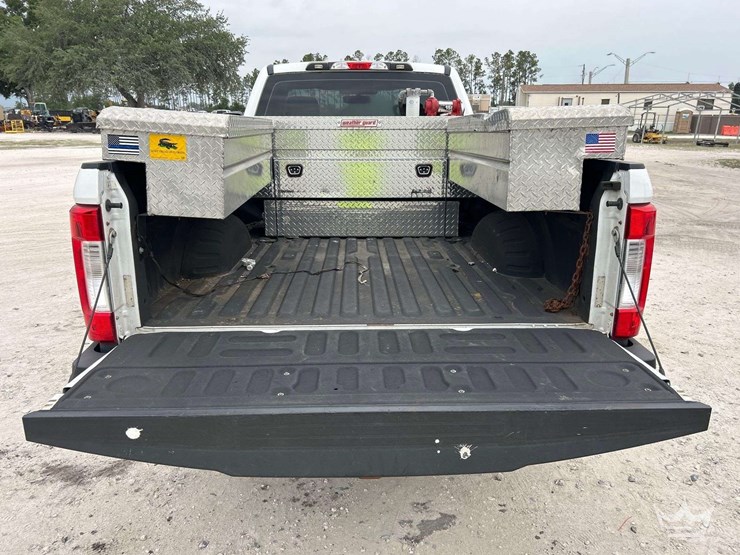 2017-ford-f250-image-14