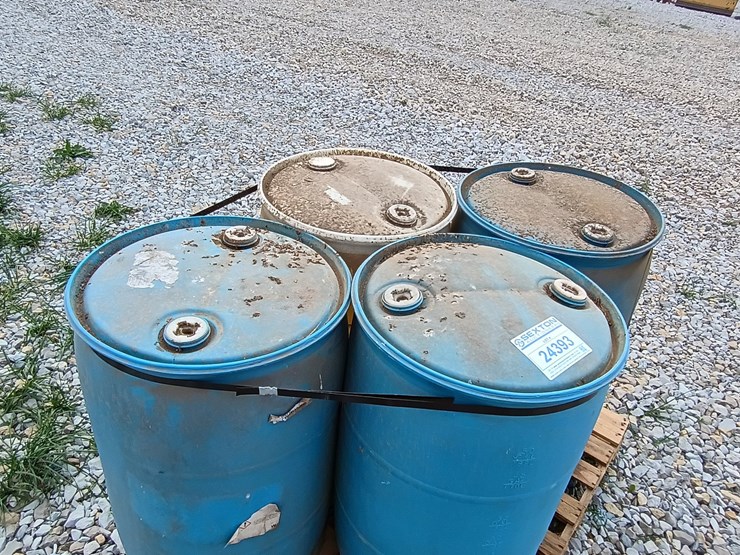 #24393-•-pallet-of-plastic-barrels-image-5