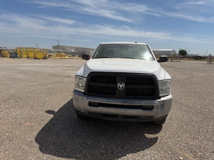 2015-ram-2500-hd-image-1