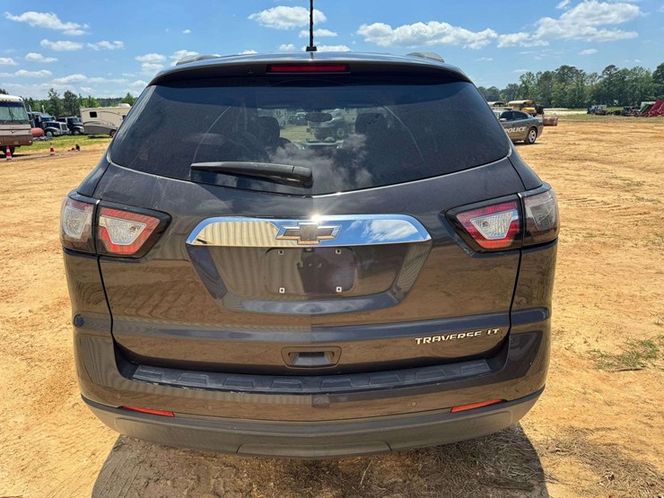 2014-chevrolet-traverse-image-6