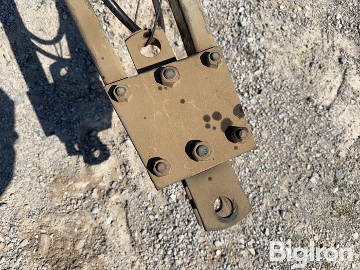 john-deere-210-image-16