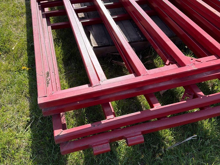 5-7ft-7”-long-livestock-gates-image-5