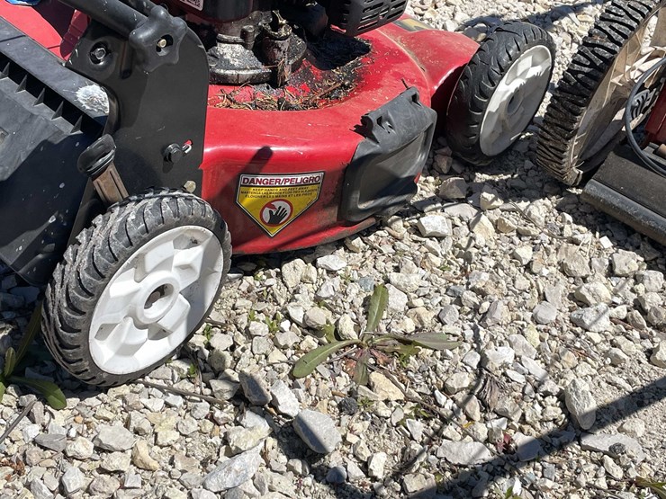 #6982-•-toro-lawn-mower-image-6