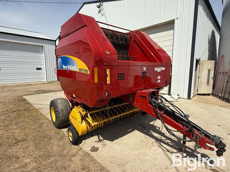 2009-new-holland-br7090-image-3