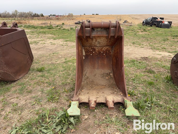 excavator-bucket-image-2