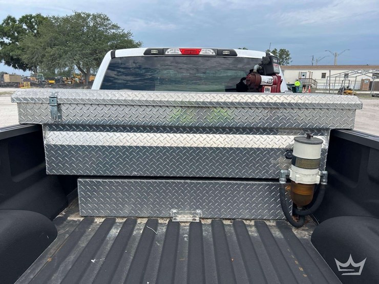 2017-ford-f150-image-16