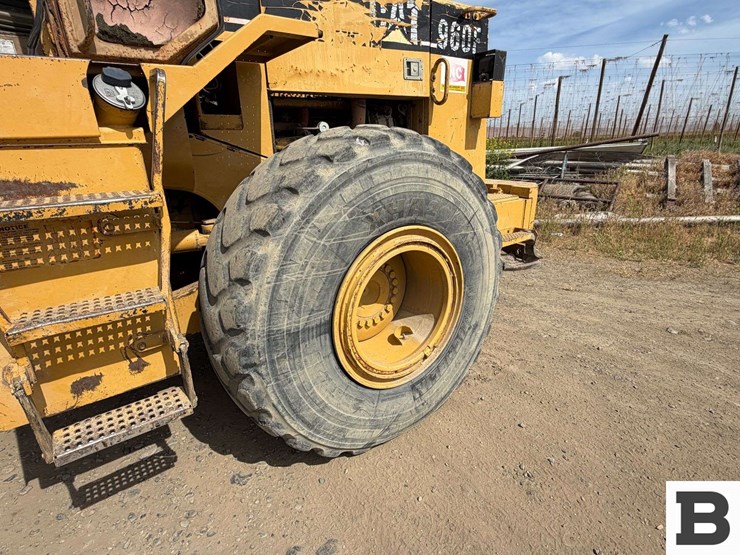 caterpillar-960f-image-23