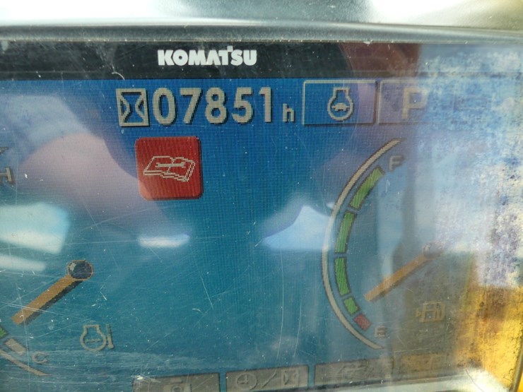 2012-komatsu-pc138-image-15