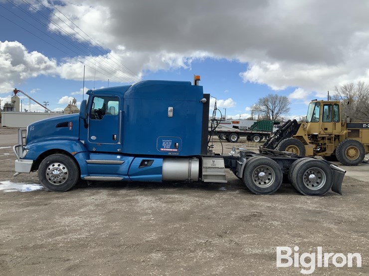 2012-kenworth-t600-image-8