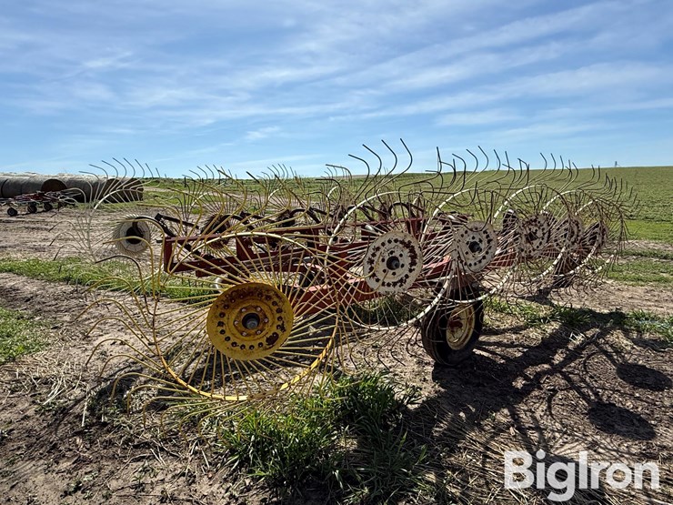 hesston-3981-image-5