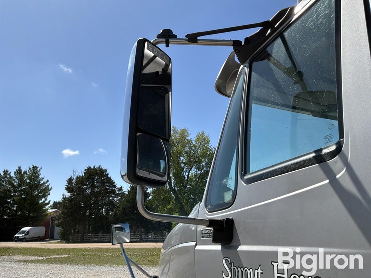 2016-international-prostar-image-16