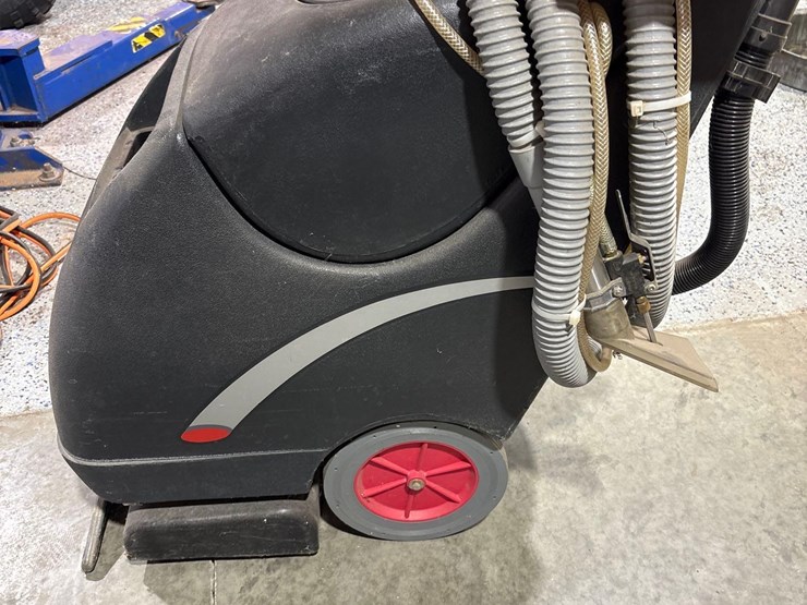 viper-model-sl-1610se-heavy-duty-carpet-cleaner-image-2