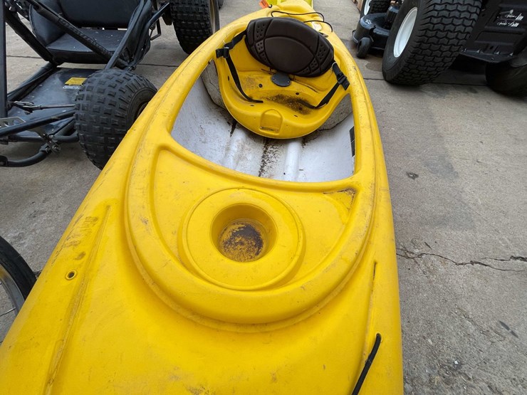 #9005-•-kayak-(o3)-image-3