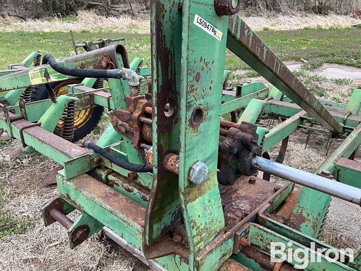 john-deere-1000-image-11