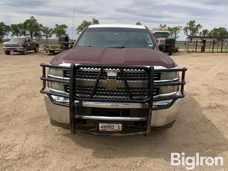2015-chevrolet-silverado-2500-image-2