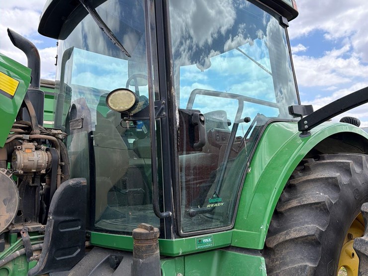 john-deere-8320-image-39