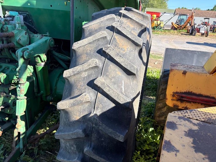 john-deere-6405-image-8