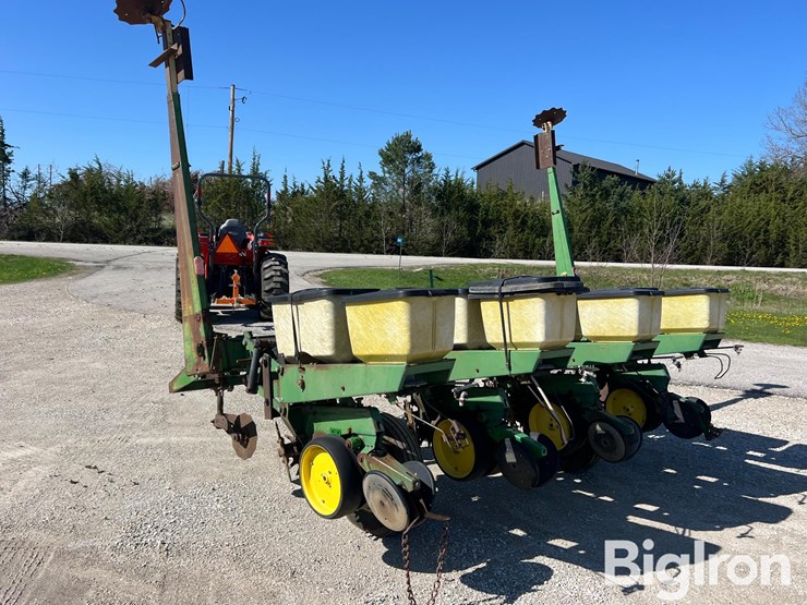 john-deere-7000-image-7