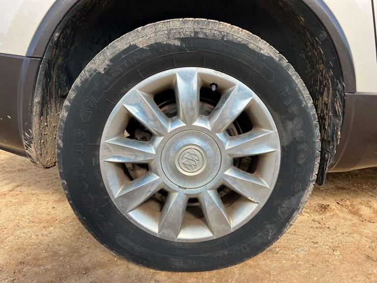 2011-buick-enclave-cxl-image-18