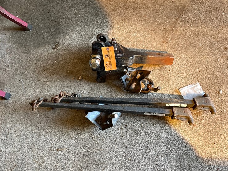 #7018-•-trailer-hitch-with-stabilizing-bars-image-6