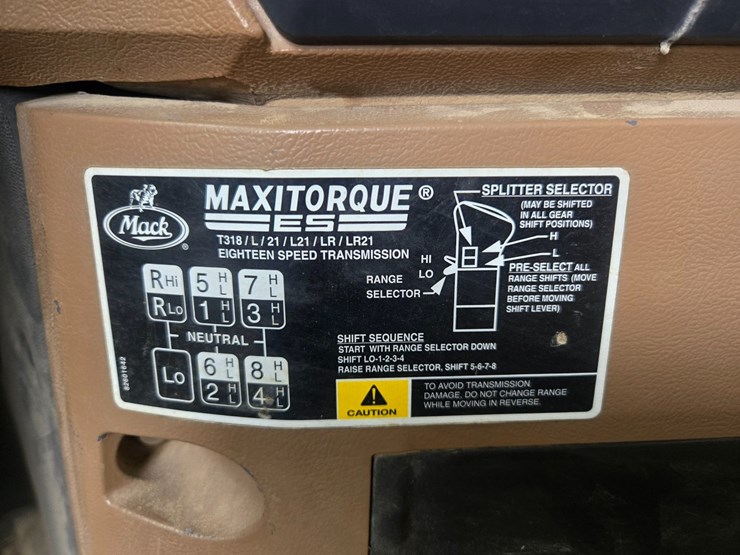 #24295-•-2011-mack-gu713-dump-truck-image-75