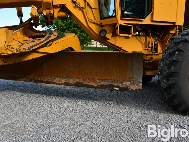 1989-deere-772bh-image-14