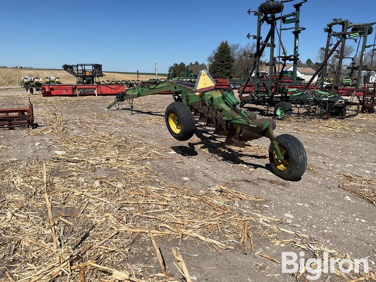 john-deere-2700-image-7