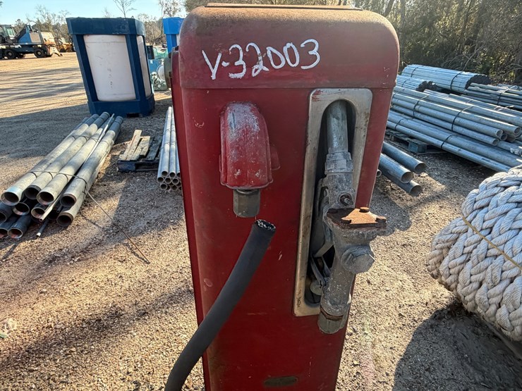 #5100-•-old-gas-pump-image-7