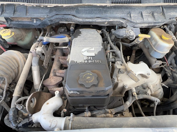 2011-dodge-3500-image-7
