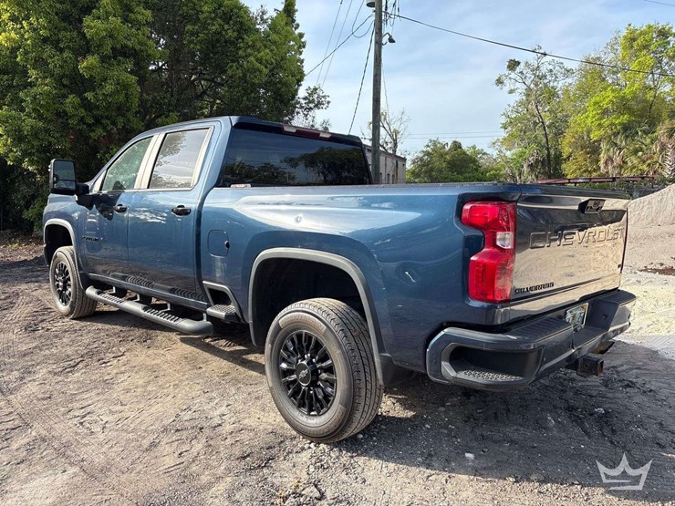 2021-chevrolet-silverado-2500-image-4