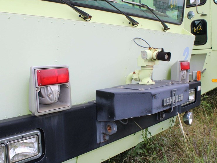 1991-oshkosh-t1500-image-14