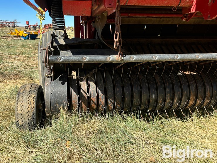 2003-case-ih-rbx562-image-9