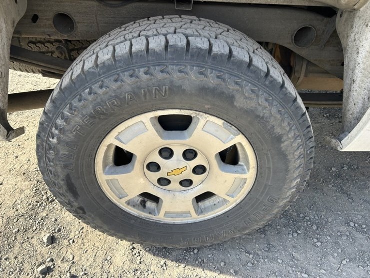2013-chevrolet-silverado-1500-image-36