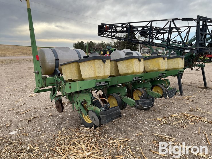 john-deere-7000-image-7