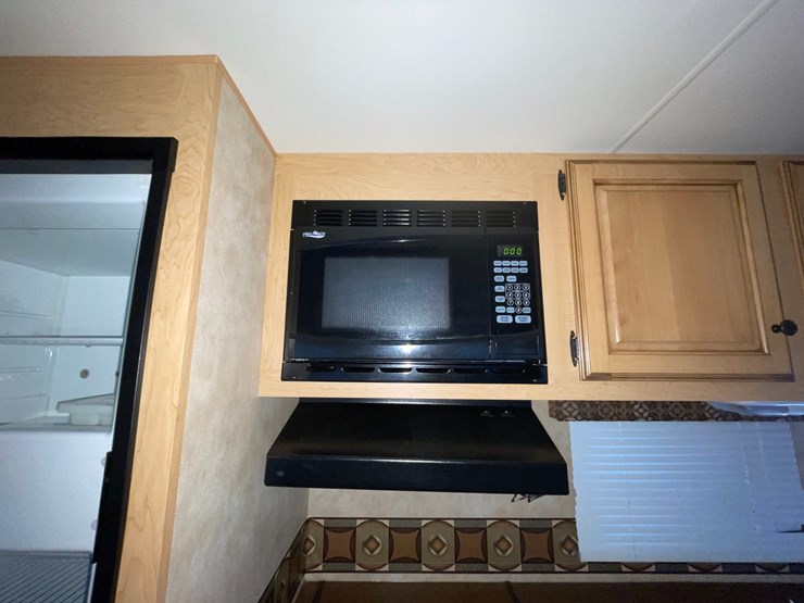 #7050-•-2010-spree-lx-superlite-camper-(has-mn-title)-image-82