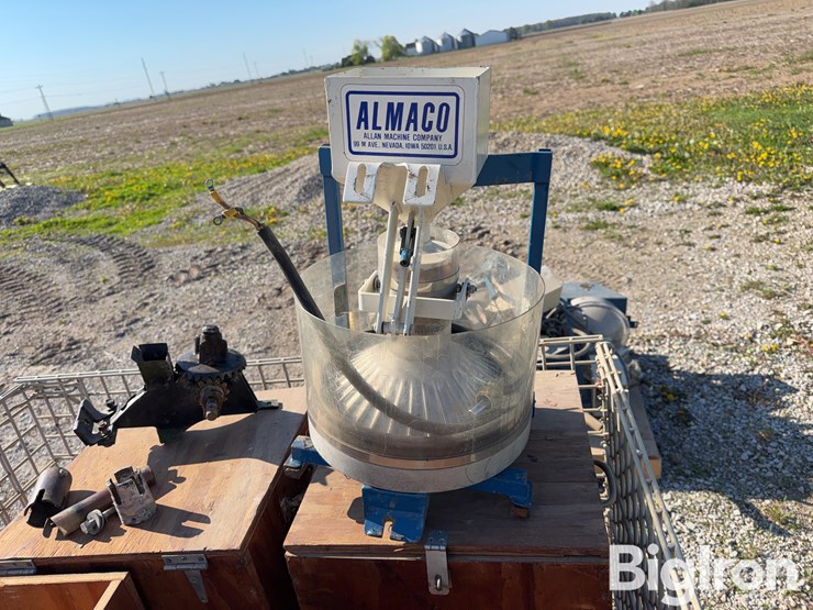 almaco-cts-mo-planter-seed-bowl-units-image-14