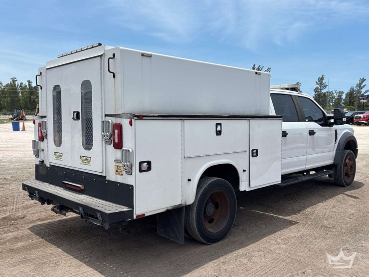 2018-ford-f550-image-3