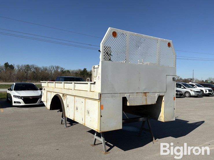 2018-ford-f750-image-3