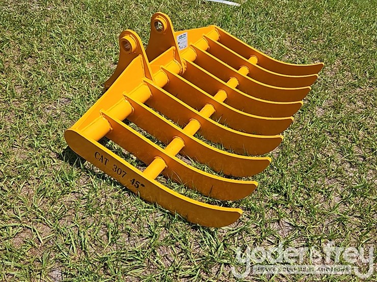 2026-caterpillar-307-image-1