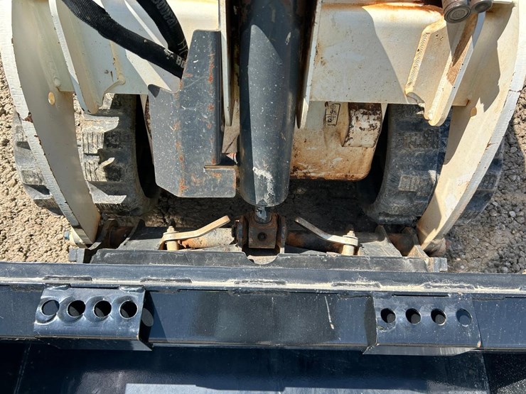 2023-bobcat-mt100-image-10