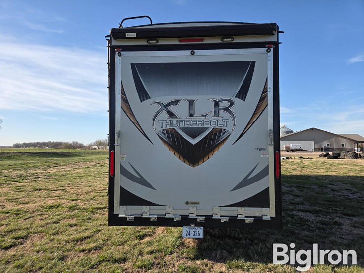 2015-forest-river-xlr-thunderbolt-t/a-toy-hauler-image-6