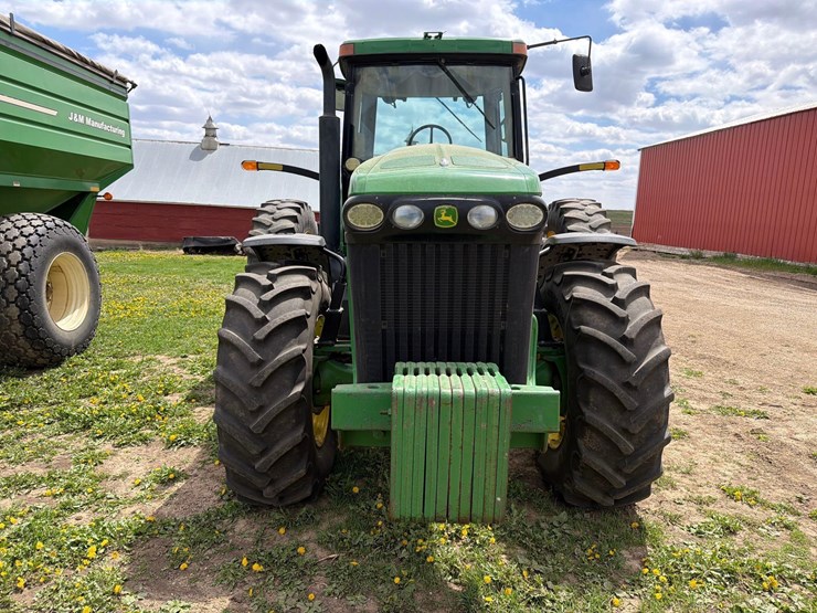 john-deere-8320-image-2