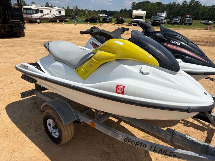 (2)-yamaha-jet-skis-&-trailer-image-25
