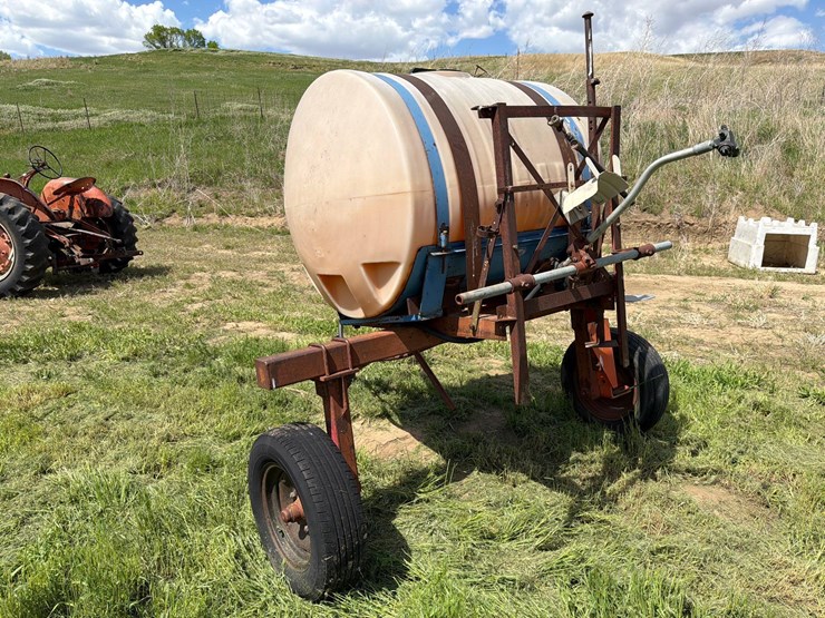 200-gallon-spray-tank-image-2