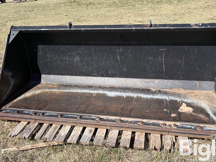 new-holland-145-image-2