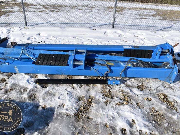 bisontek-two-post-car-lift-41225-image-9
