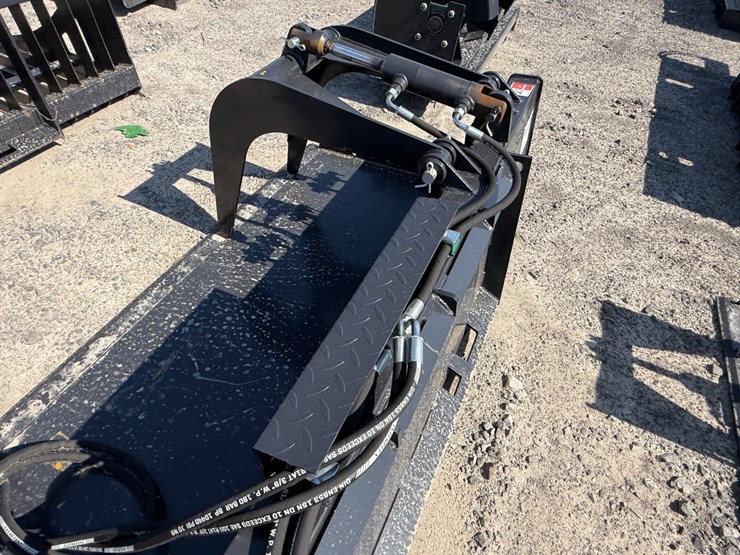 #2045-•-unused-jct-skid-steer-grapple-bucket-inv#-47071-image-4