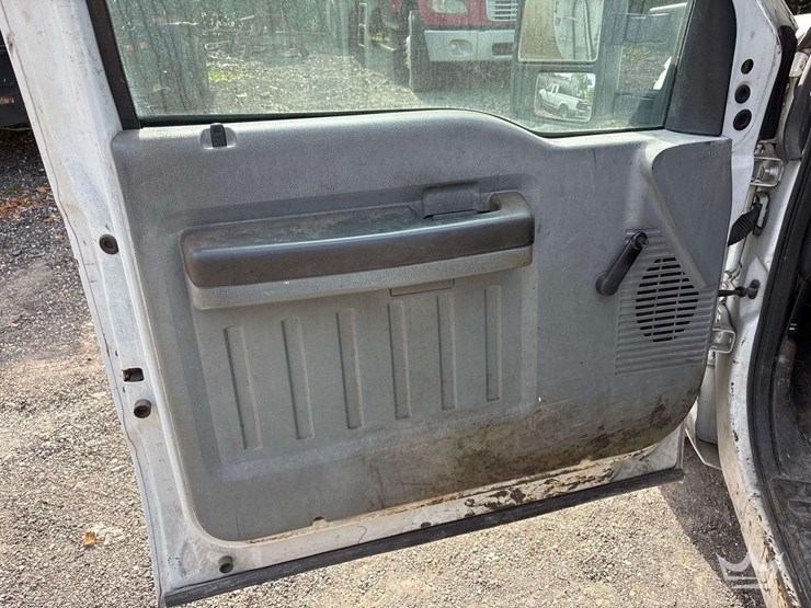 2012-ford-f250-image-14