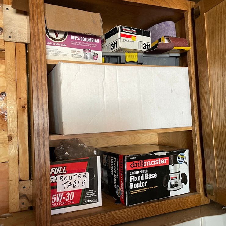 #7024 • Shelf, Cabinet and Contents