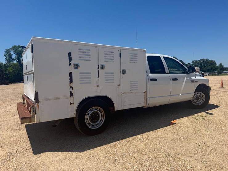 2008-dodge-ram-2500-image-3